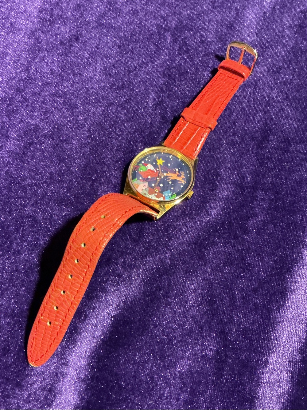 Christmas Santa SleighvRed Leather Strap Women's Watch with Gold Case
